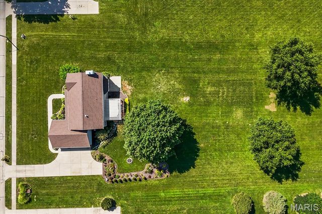 4301 Woodfield Place, Belleville, IL 62226