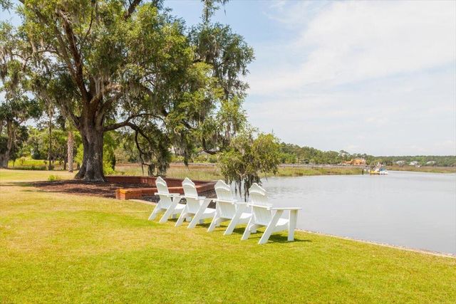 2717 Palmetto Hall Boulevard, Mount Pleasant, SC 29466