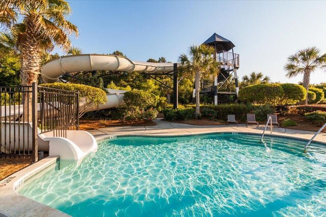 2717 Palmetto Hall Boulevard, Mount Pleasant, SC 29466