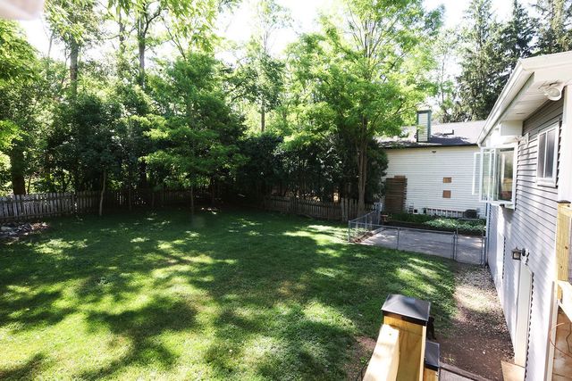 305 Glenice Parkway, Fox River Grove, IL 60021