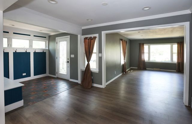 305 Glenice Parkway, Fox River Grove, IL 60021