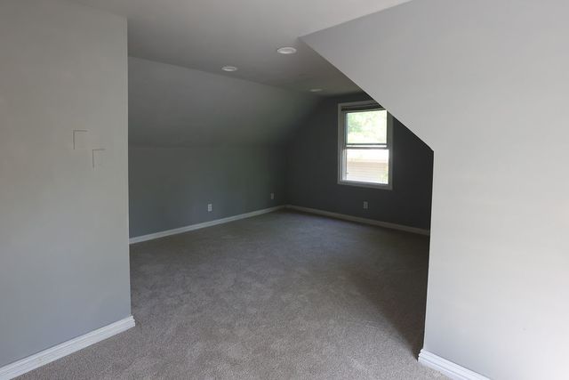305 Glenice Parkway, Fox River Grove, IL 60021