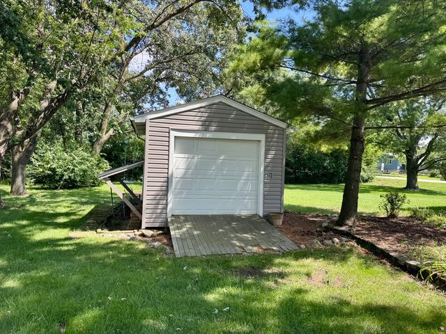 805 Chelsea Street, New Lenox, IL 60451