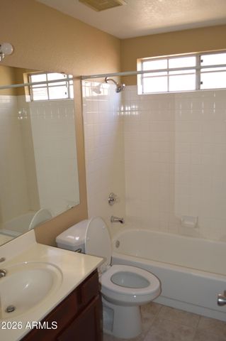 4235 E WINDMERE Drive, Phoenix, AZ 85048