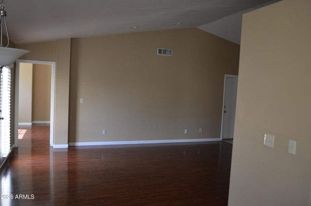 4235 E WINDMERE Drive, Phoenix, AZ 85048