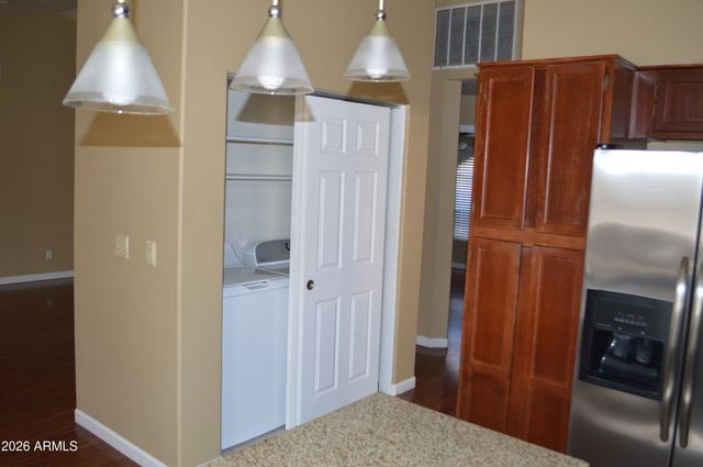 4235 E WINDMERE Drive, Phoenix, AZ 85048