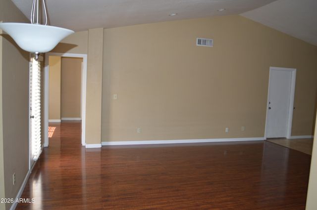 4235 E WINDMERE Drive, Phoenix, AZ 85048