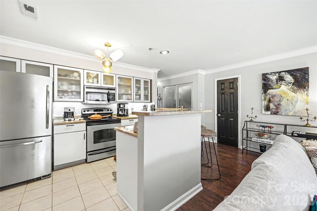 517 N Graham Street 2D, Charlotte, NC 28202