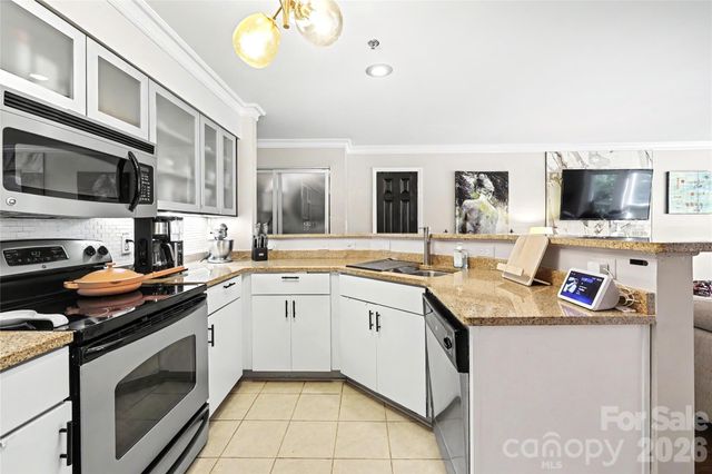 517 N Graham Street 2D, Charlotte, NC 28202