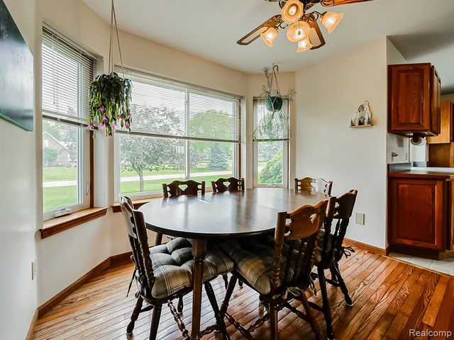 6398 High Valley Drive, White Lake, MI 48383