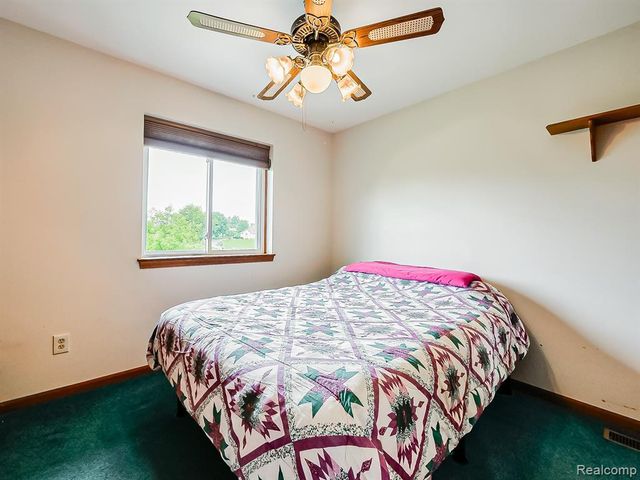 6398 High Valley Drive, White Lake, MI 48383