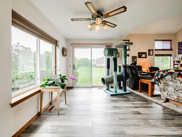 6398 High Valley Drive, White Lake, MI 48383