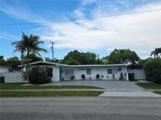 10220 SW 164th St, Miami, FL 33157
