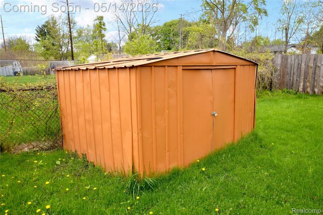 4301 Pengelly Road, Flint, MI 48507