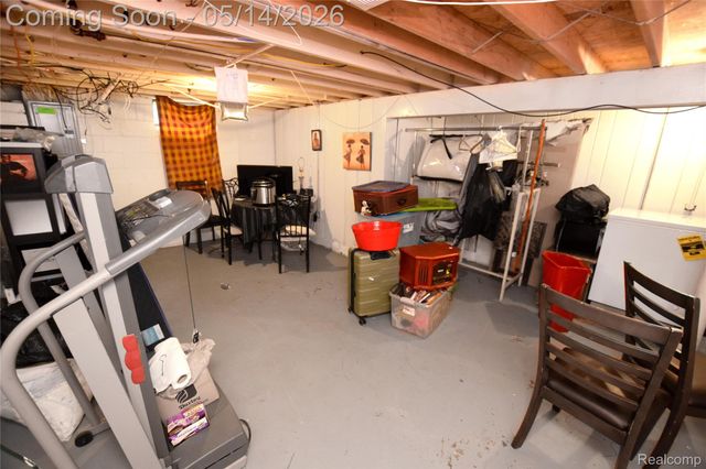 4301 Pengelly Road, Flint, MI 48507