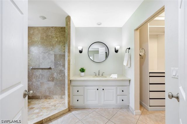 169 Baltusrol DR, Naples, FL 34113