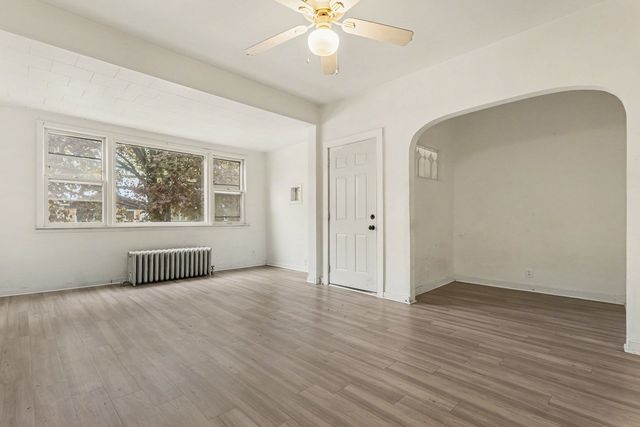 5032 W Gunnison Street, Chicago, IL 60630