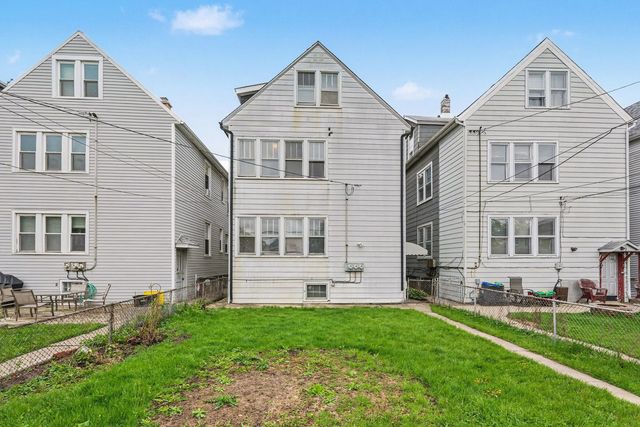 5032 W Gunnison Street, Chicago, IL 60630