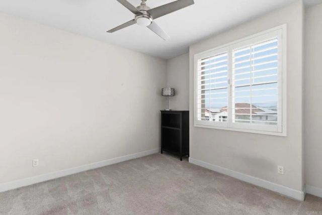 441 Adobe Estates Dr, Vista, CA 92083