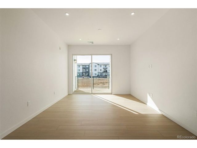 6153 N Ceylon St 3-106, Denver, CO 80249