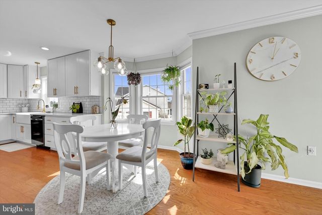 6809 DRAKE DR, Harrisburg, PA 17112