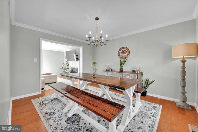 6809 DRAKE DR, Harrisburg, PA 17112