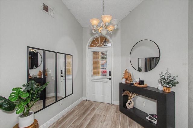 306 OAK TRACK RADIAL, Ocala, FL 34472