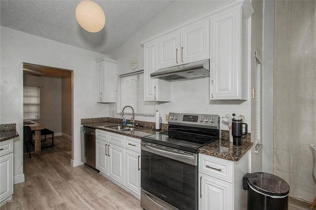 306 OAK TRACK RADIAL, Ocala, FL 34472