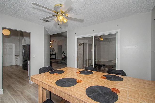 306 OAK TRACK RADIAL, Ocala, FL 34472