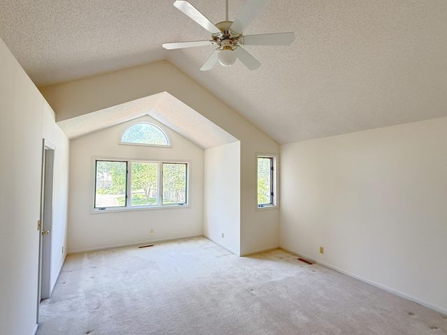 15575 17th Place N, Plymouth, MN 55447