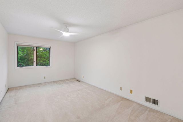 15575 17th Place N, Plymouth, MN 55447