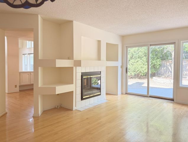 15575 17th Place N, Plymouth, MN 55447
