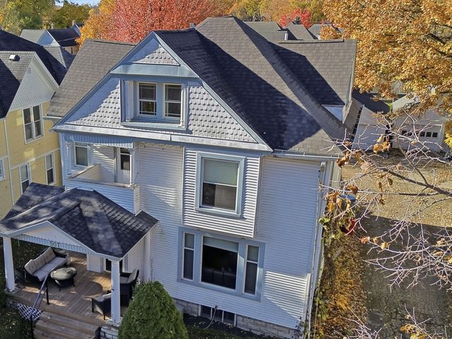 507 N Hennepin Avenue, Dixon, IL 61021