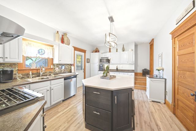 507 N Hennepin Avenue, Dixon, IL 61021