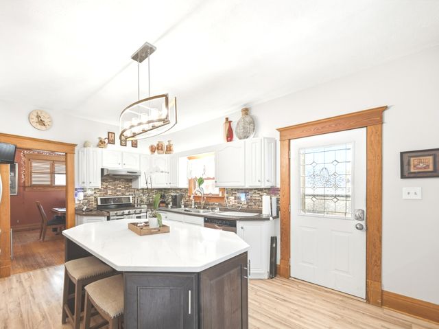 507 N Hennepin Avenue, Dixon, IL 61021