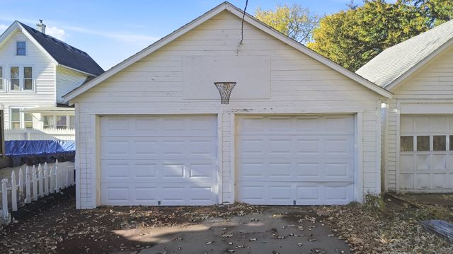 507 N Hennepin Avenue, Dixon, IL 61021