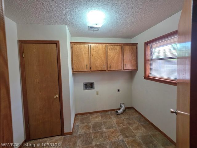 106 Patrick Lane, Poteau, OK 74953