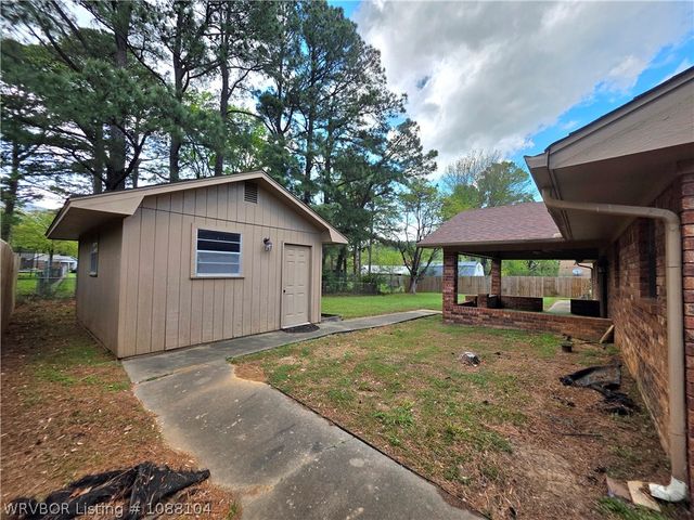 106 Patrick Lane, Poteau, OK 74953