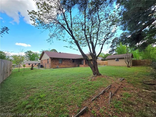 106 Patrick Lane, Poteau, OK 74953