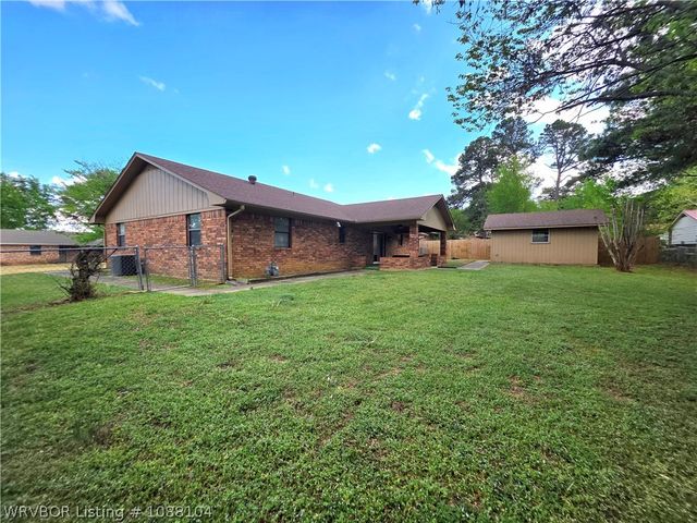 106 Patrick Lane, Poteau, OK 74953