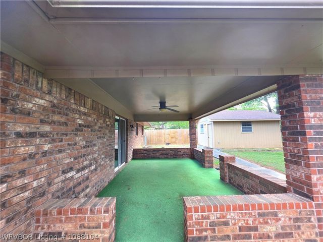 106 Patrick Lane, Poteau, OK 74953