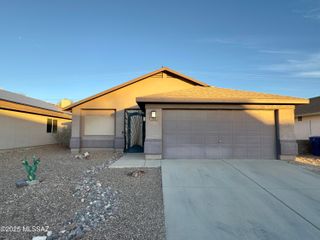 8771 S Desert Rainbow Drive, Tucson, AZ 85747