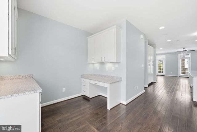 22883 EILEEN SQ, Sterling, VA 20166