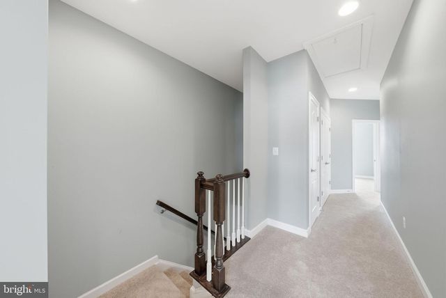 22883 EILEEN SQ, Sterling, VA 20166