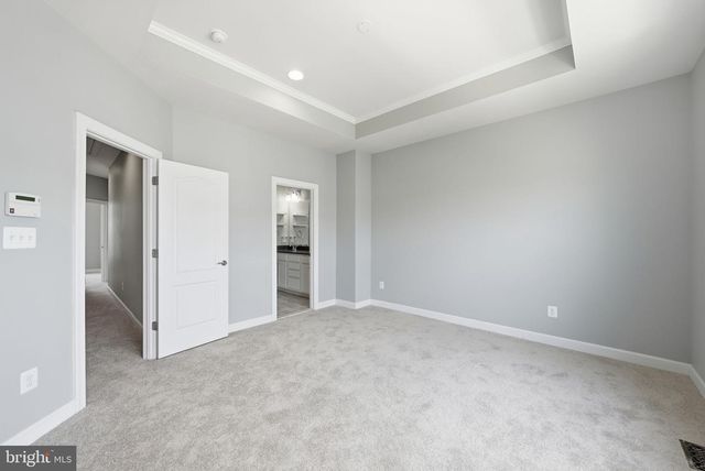 22883 EILEEN SQ, Sterling, VA 20166