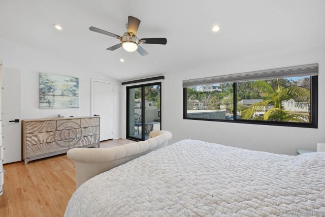 8963 Caminito Fresco, La Jolla, CA 92037