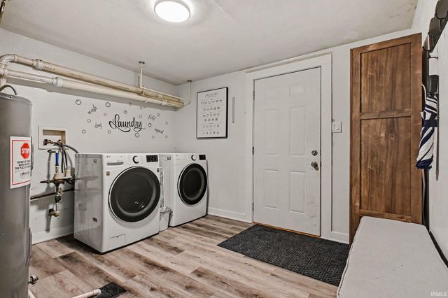 942 Beale Street, South Bend, IN 46616