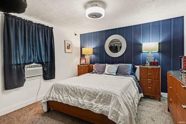 942 Beale Street, South Bend, IN 46616