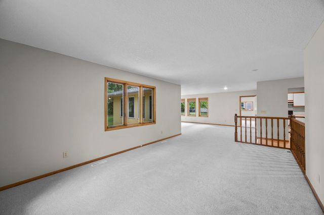 1332 2nd Avenue SE 795, Cambridge, MN 55008