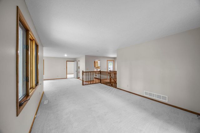 1332 2nd Avenue SE 795, Cambridge, MN 55008
